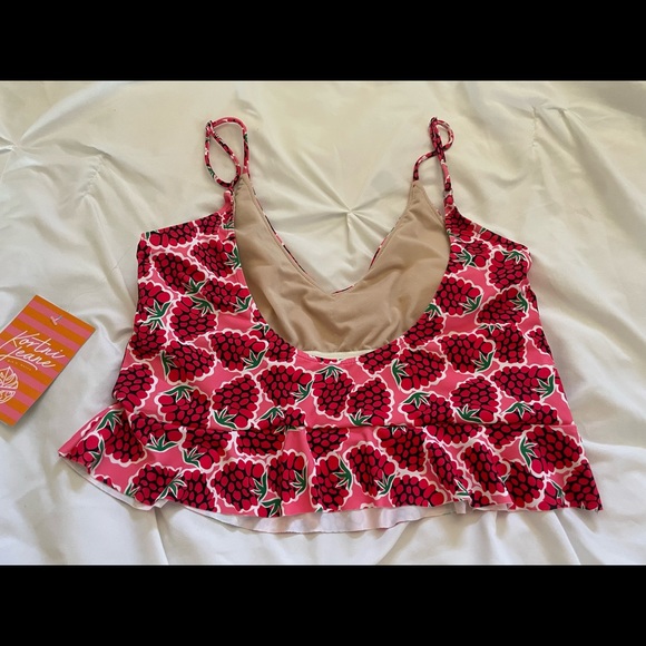 Kortni Jeane - Picture 2 of 2